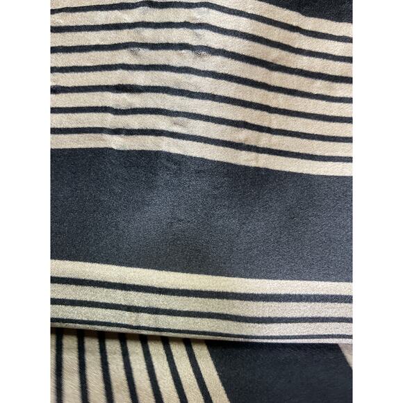 L'Agence 'Tyler' Black Silk Long Sleeve Silk Button-Up Shirt Size M - Picture 6 of 6